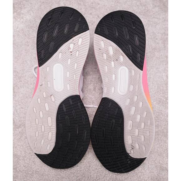 Athletic_Shoes